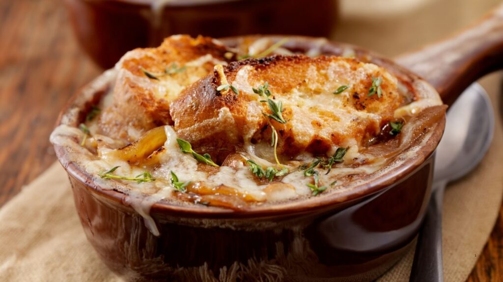 CLASSIC FRENCH ONION SOUP