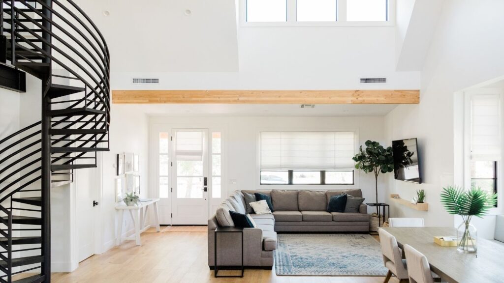 MODERN MINIMALIST LIVING ROOM