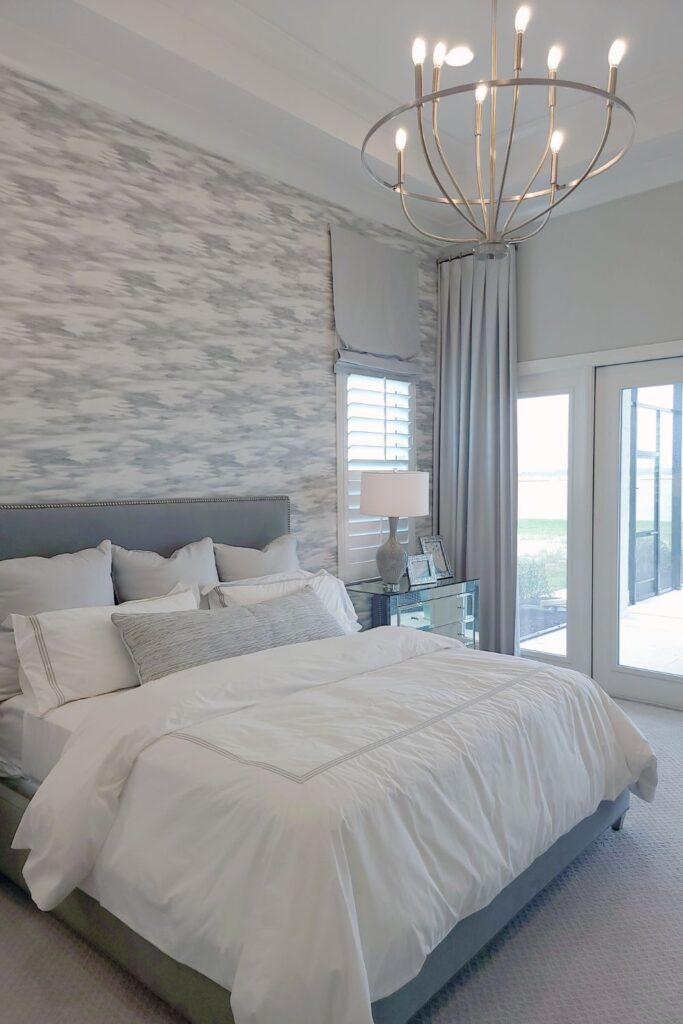 WHITE AND GREY BEDROOM THEME
