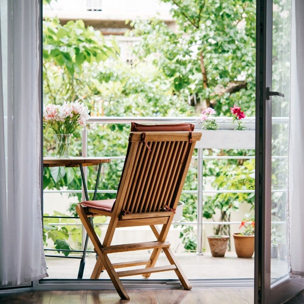 BALCONY IDEAS FOR APARTMENTS