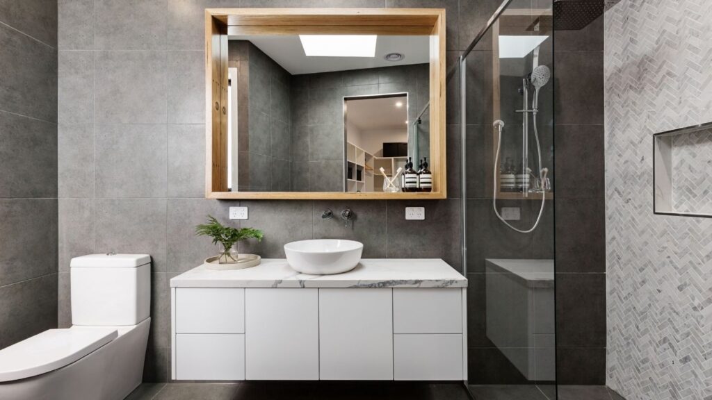 GREY TILED MODERN BATHROOM