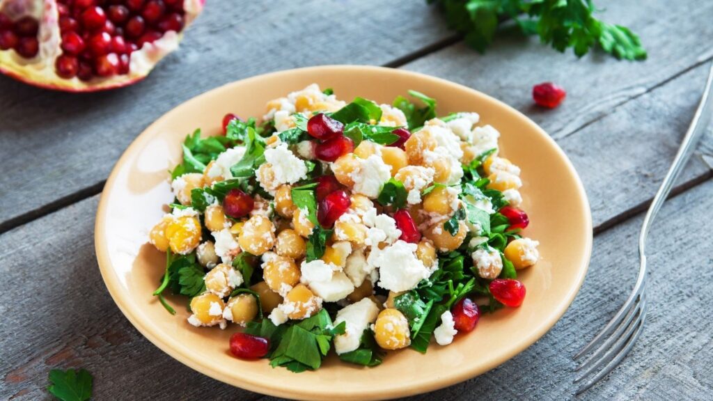 Mediterranean Chickpea Bowl