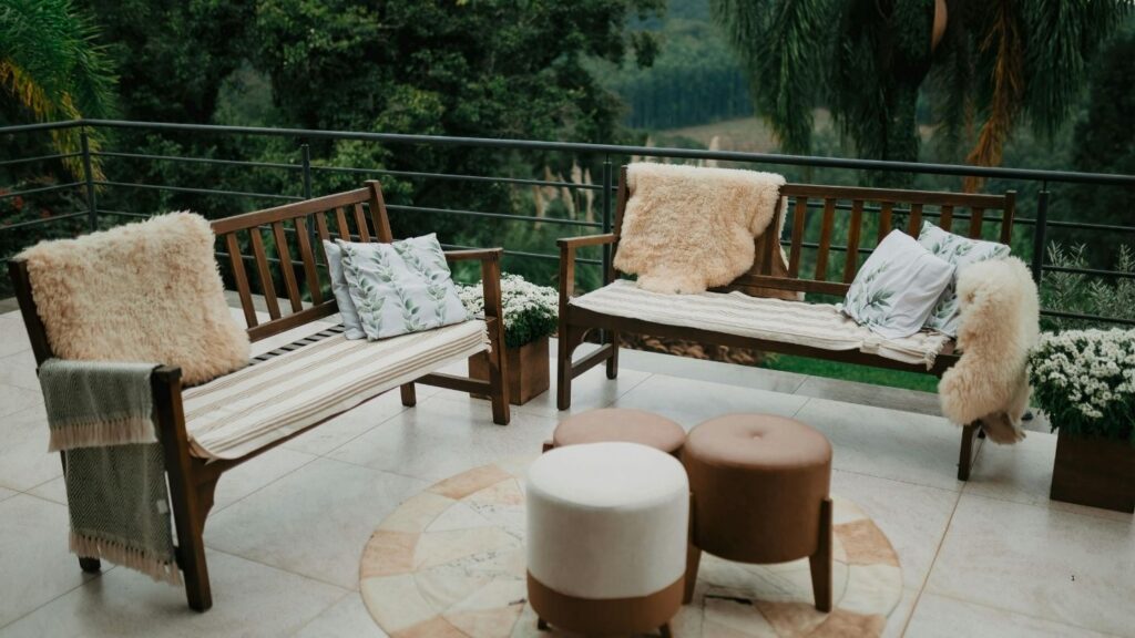 WOODEN BENCHES WITH PUFE STOOLS